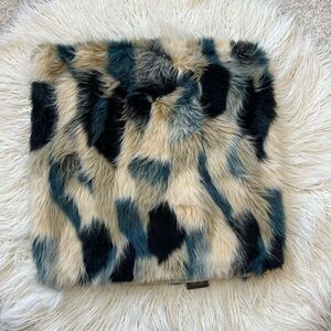 Lacourte faux fur pillow cover